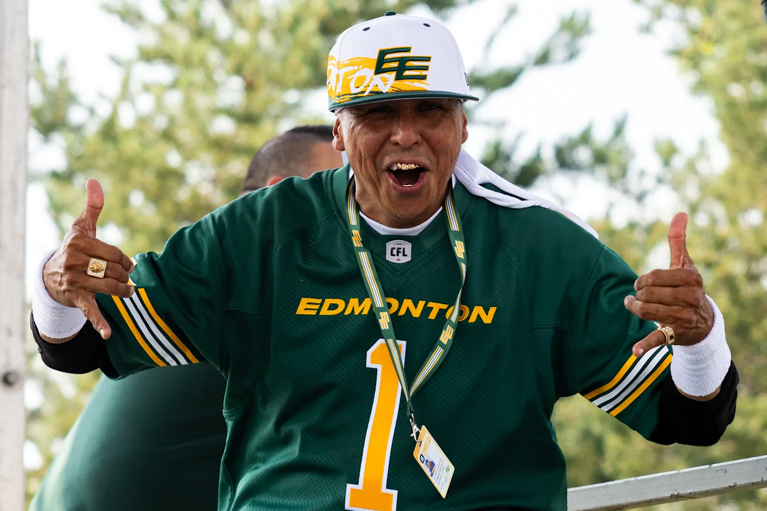 Fans - EE Gear - Super Fan Magoo - 2026