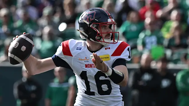 Dustin Crum décoche sa première passe de touché avec les Alouettes