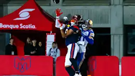 Une soirée historique pour Philpot; les Alouettes se défont aisément des Bombers