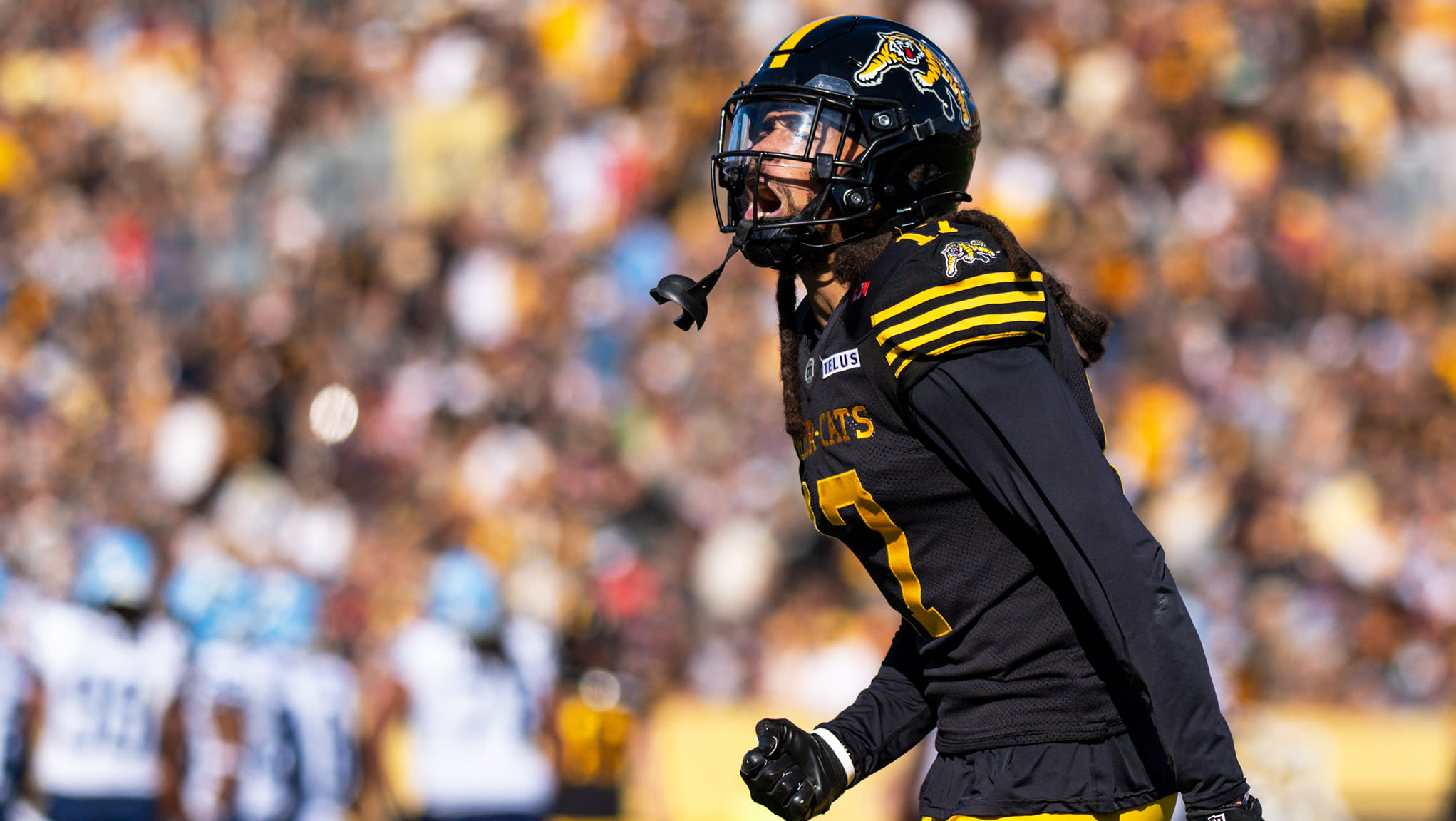 Riders sign American receiver Shemar Bridges