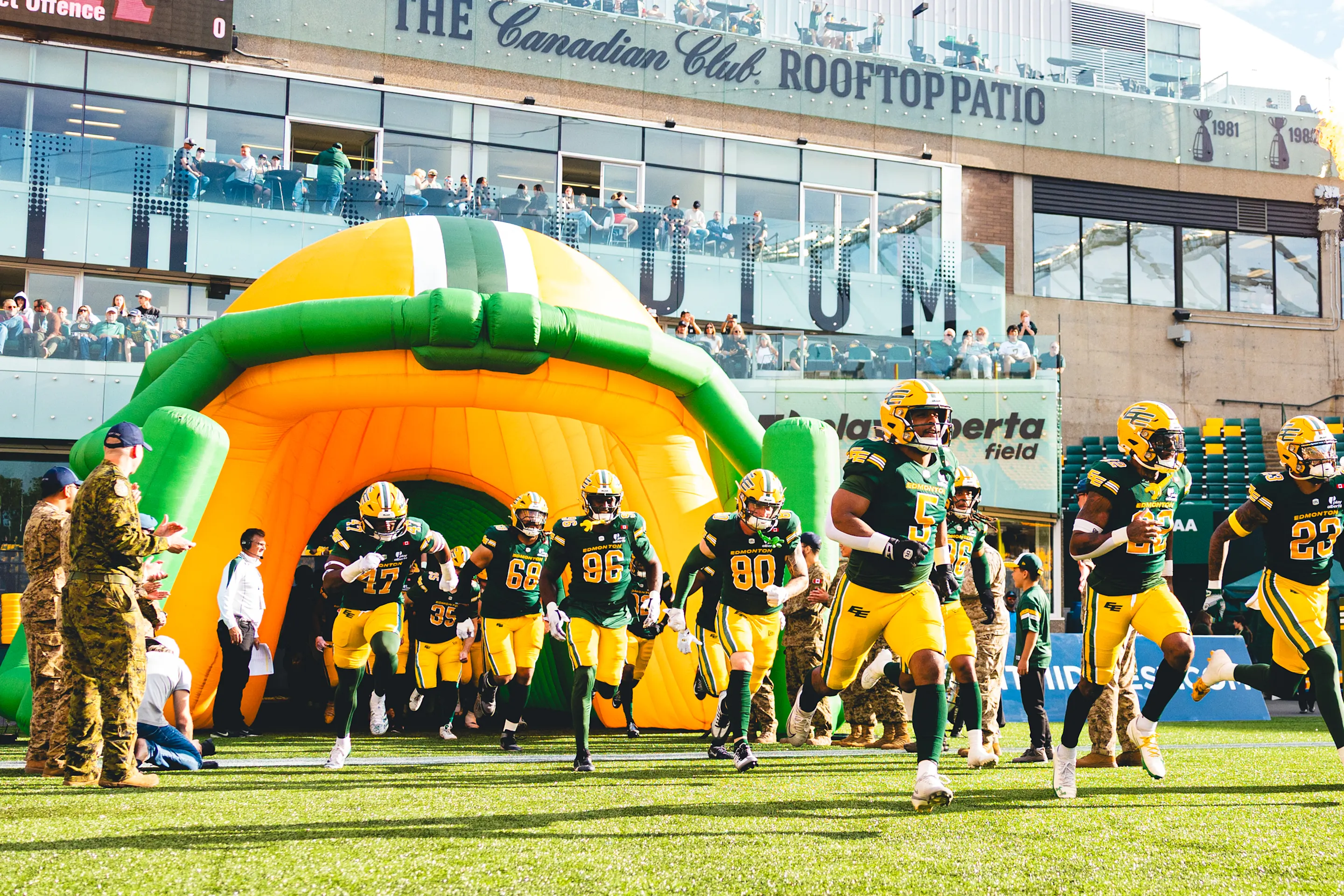 Players - Fan Tunnel - Player Running - 2026