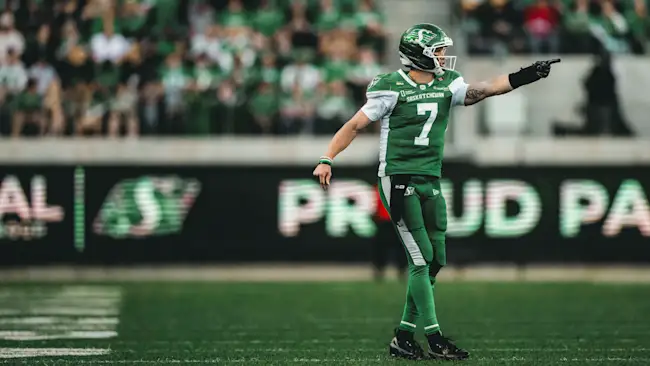 ROBSERVATIONS: Lauding a legend … hail the home-grown receivers! … where were you in ’92? … Harris zings Riders’ OC!