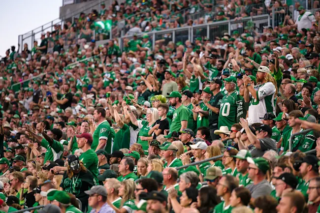 ROBSERVATIONS: One cheesed-off columnist … non-Winnipeg classics! … remembering the “Ken Clark” game … the last LDC non-sellout 