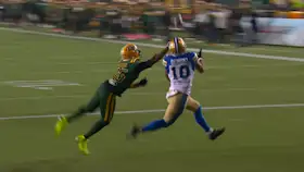 Collaros décoche une passe parfaite vers Demski pour le touché