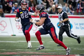 Davis Alexander parmi les joueurs de la semaine de la LCF