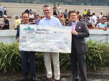 FAIR GROUNDS AND FIRST AMERICAN BANKCARD DONATE $27,847 TO UNITED WAY OF SOUTHEAST LOUISIANA IN SUPPORT OF FLOOD VICTIMS