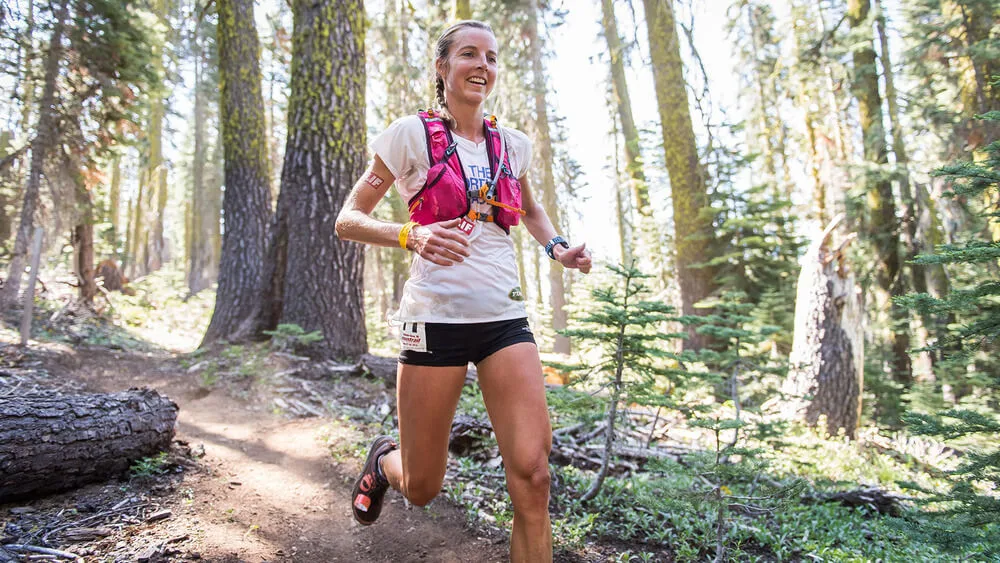 https://images.ctfassets.net/yhbq4riz6fhk/RtHgKrBBxBRu2UtKqUjFQ/ad5411ccd398c625cd73a985b9a1ca8d/Stephanie-Howe-running-in-forest_2022-08-01-173212_hwqa_compressed.jpg?fm=webp&q=80