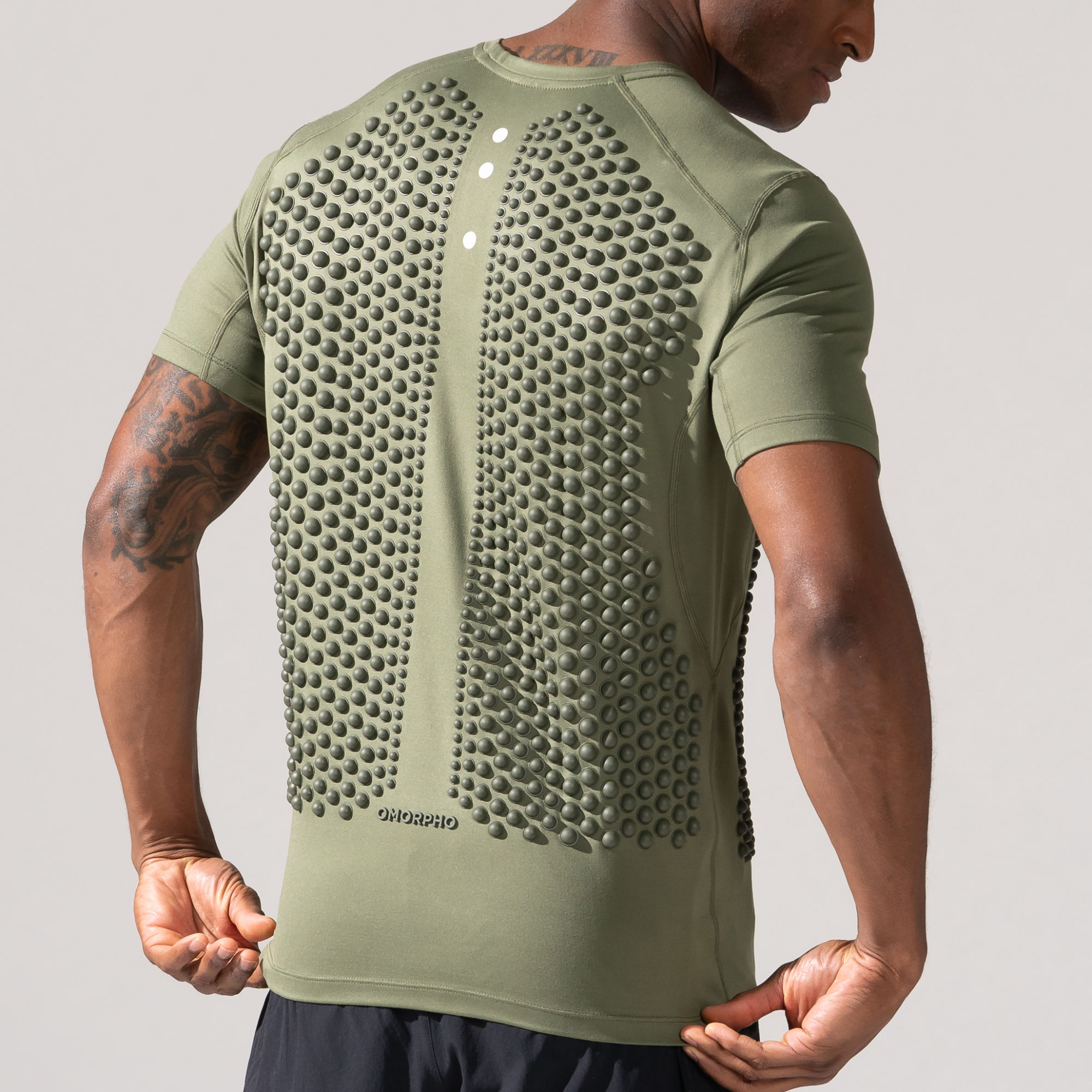 OMORPHO M G-Top SS Olive short sleeve weighted workout shirt - back view 