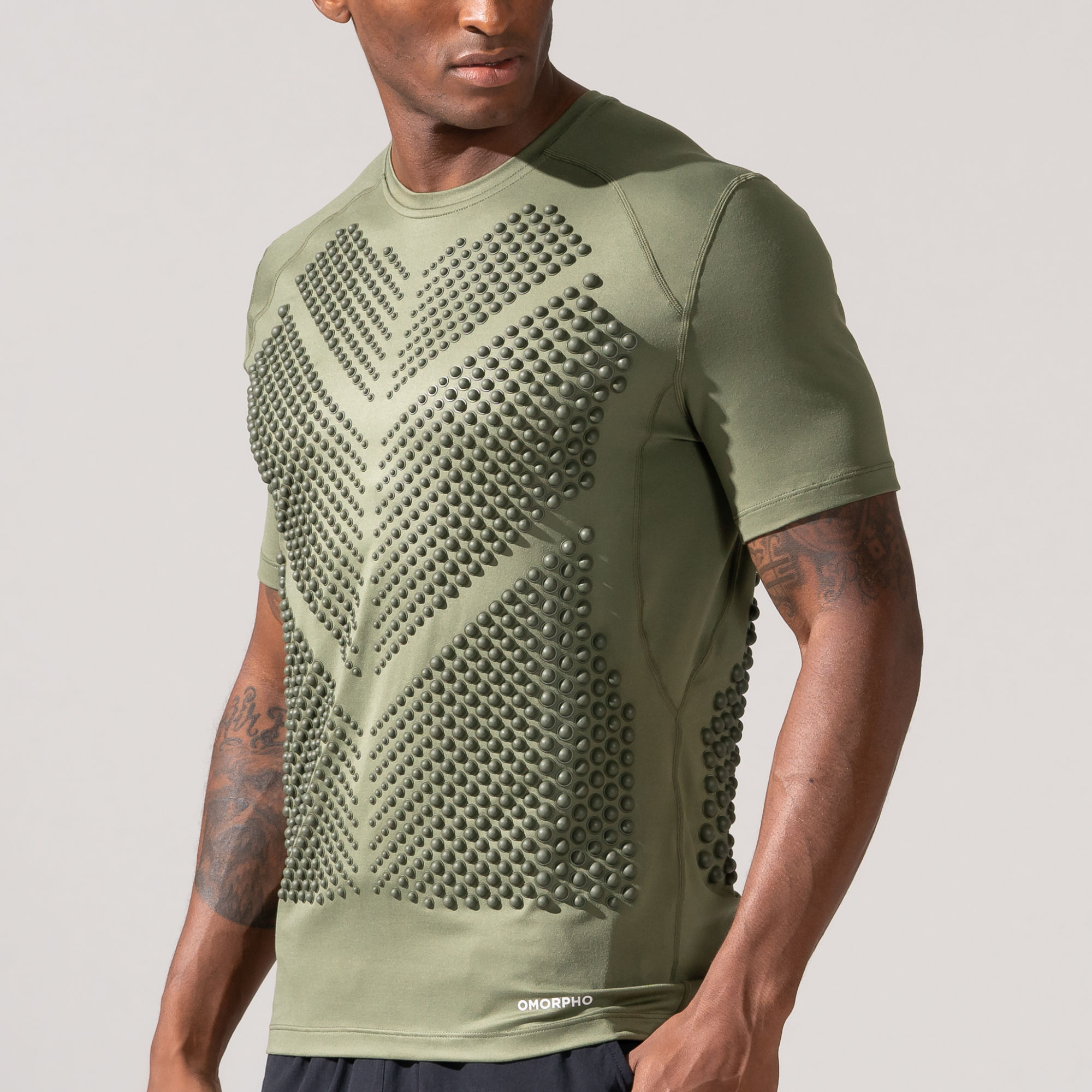 OMORPHO M G-Top SS Olive weighted short sleeve shirt - front torso