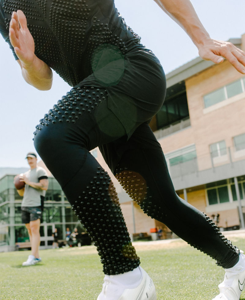 Buy Nike Women's Zonal Strength Capri Compression Leggings Black