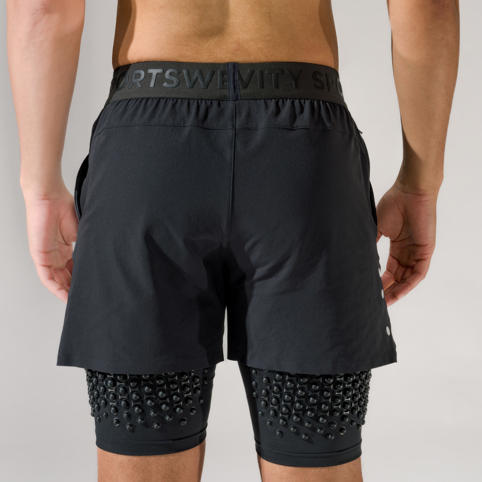 OMORPHO M G-Short Black weighted workout shorts - back view