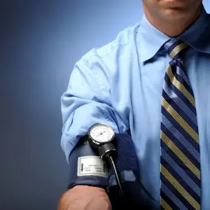 成年男子的血压。