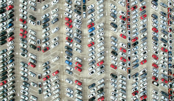 大规模的停车场
