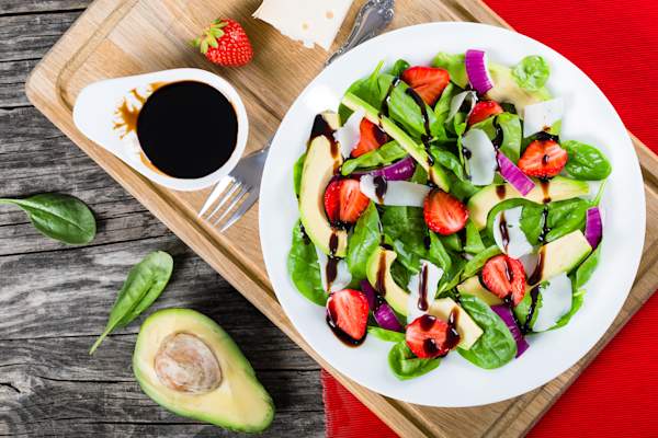 香醋牛油果沙拉。