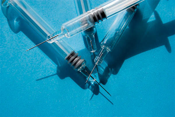 预充式注射器的多发性硬化症药物。