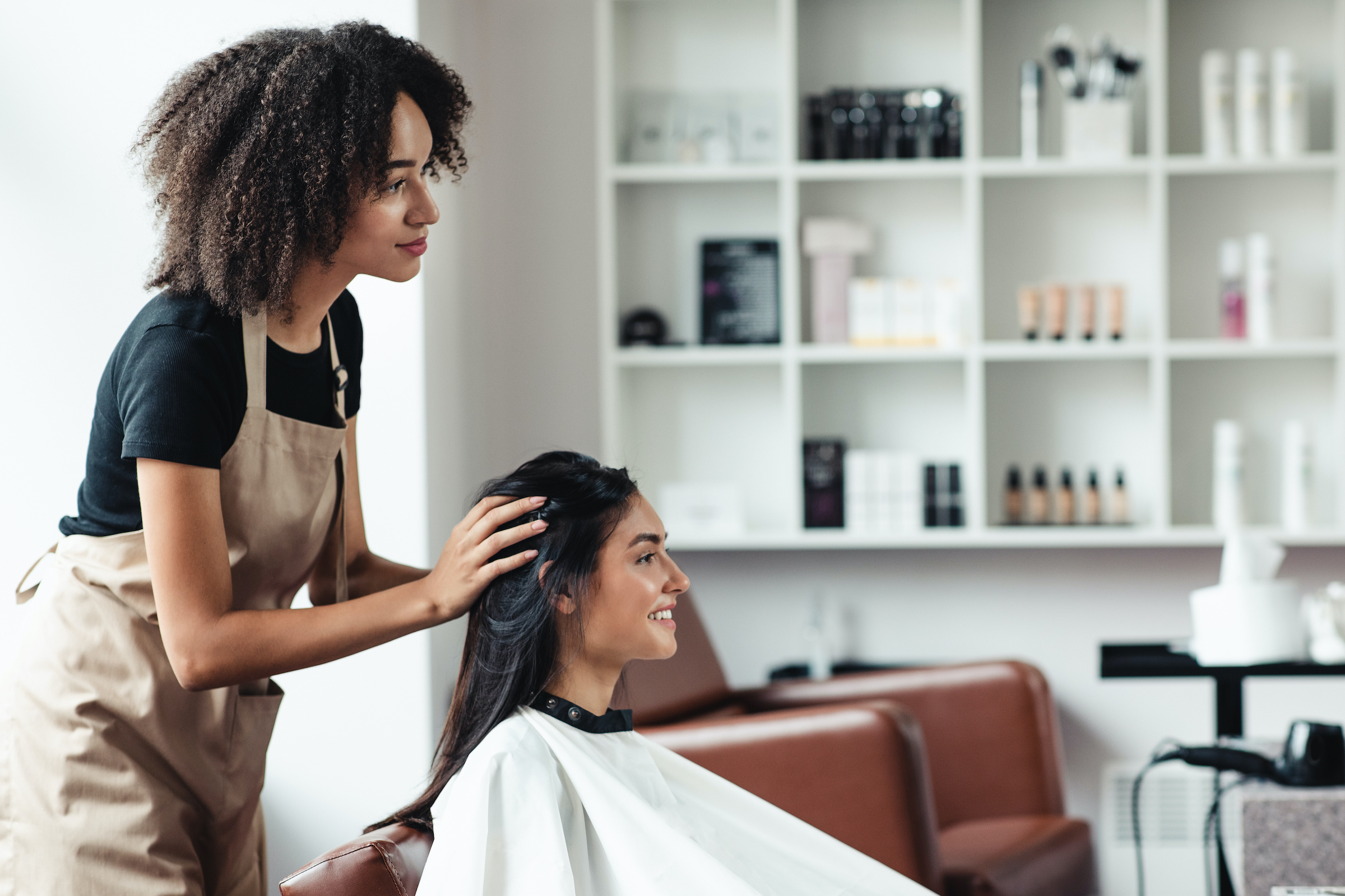6 Expert Tips for Navigating the Hair Salon With