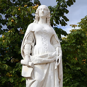 安妮奥地利雕像。