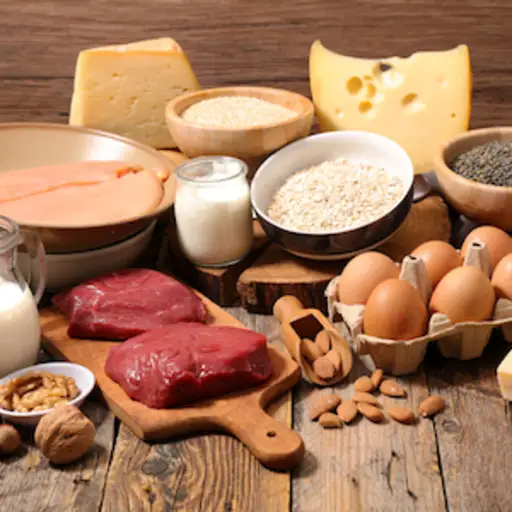 富含蛋白质的食物，鸡蛋，肉类，奶酪，大豆等。