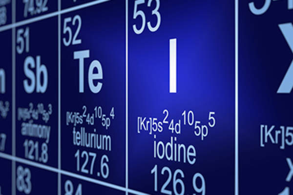 碘。