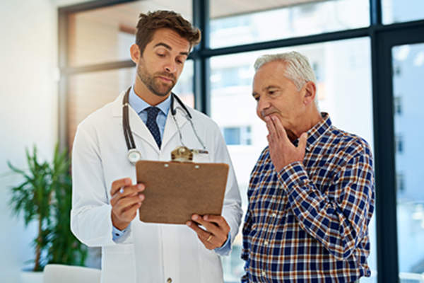 病人怀疑医生对关节炎的诊断。