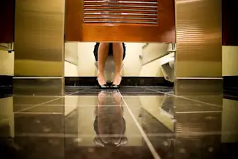 公共洗手间