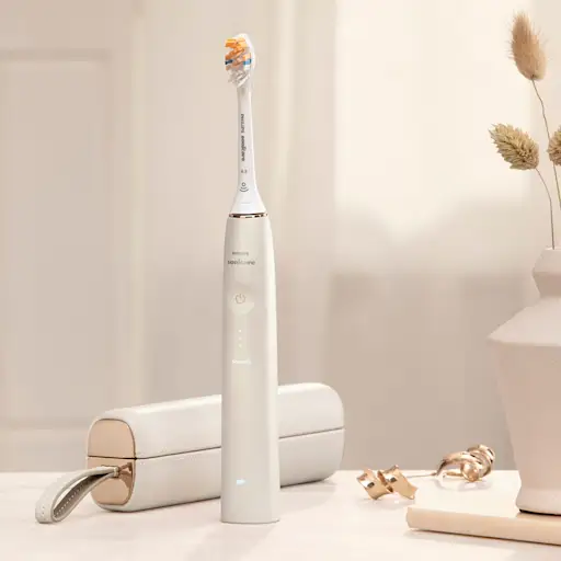 Sonicare_9900_prestig_in_bathroom-Ali-Global