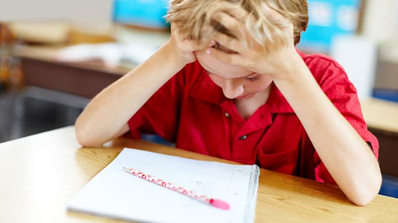 患有ADD的孩子在学校学习困难。