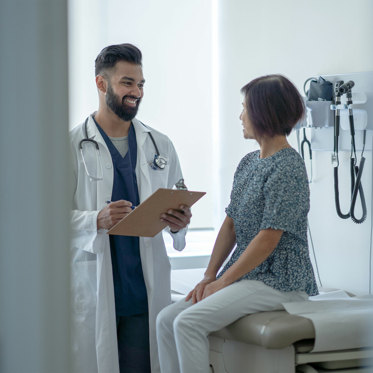 病人与医生商量