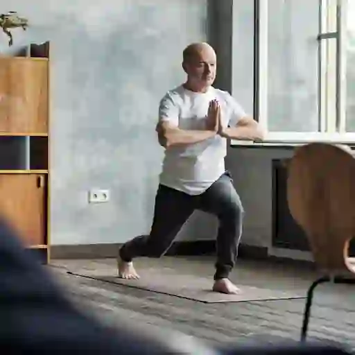 成熟yoga-iStock
