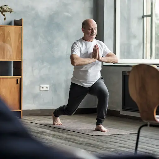 成熟yoga-iStock