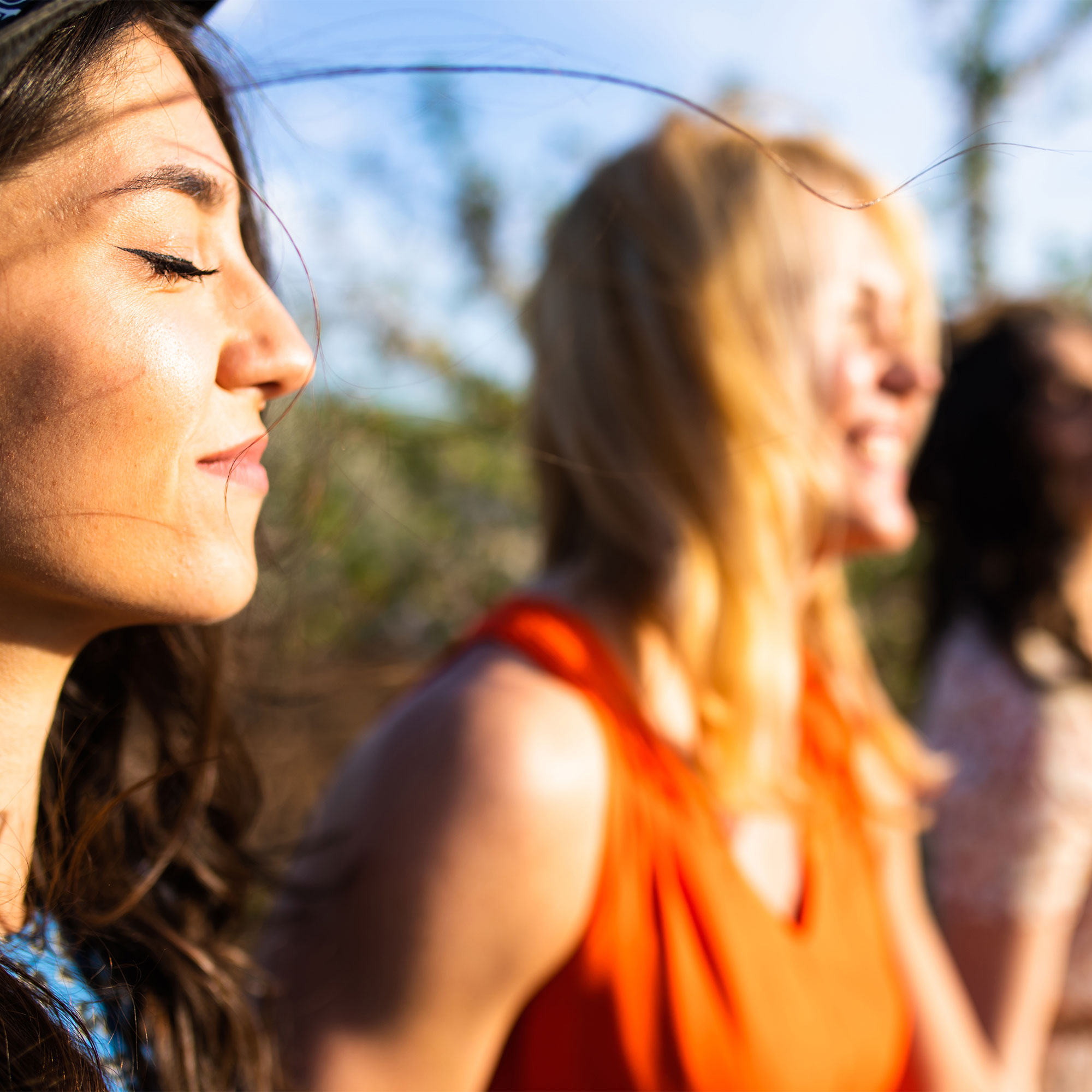 一群妇女的景色