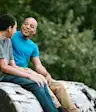 父母与青少年交谈