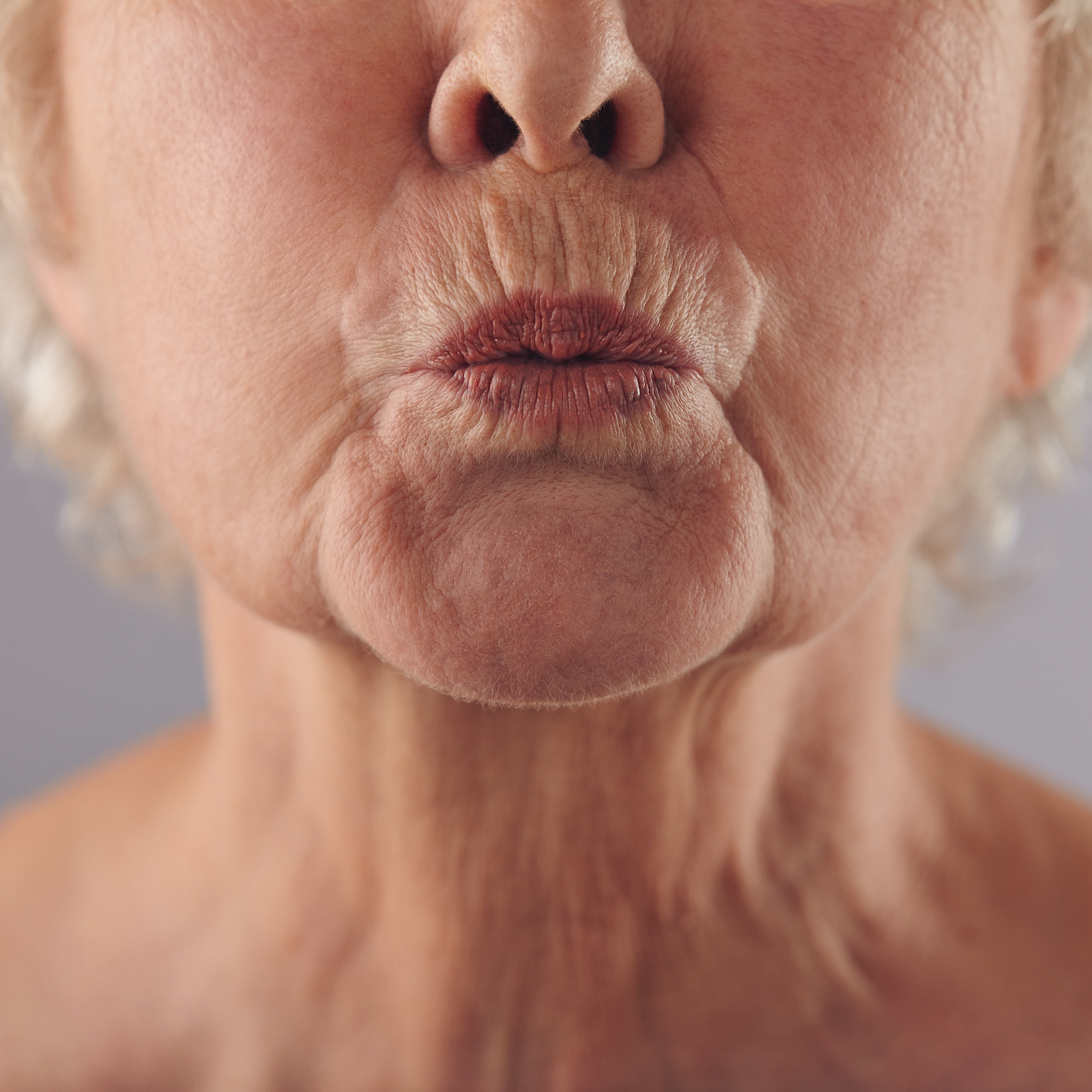 COPD Rhonchi with accessory muscle use and pursed lip breathing :  r/CoughingFetish
