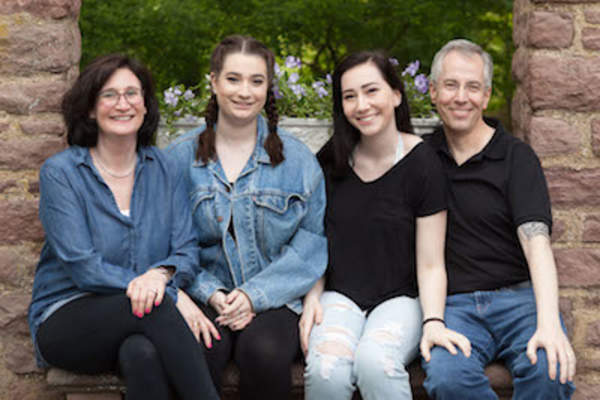 迈克尔·贝克尔和家庭