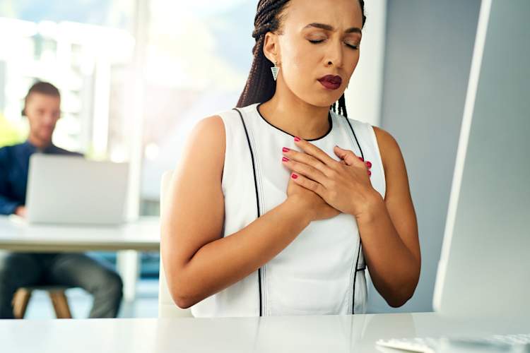 心脏发作的女人