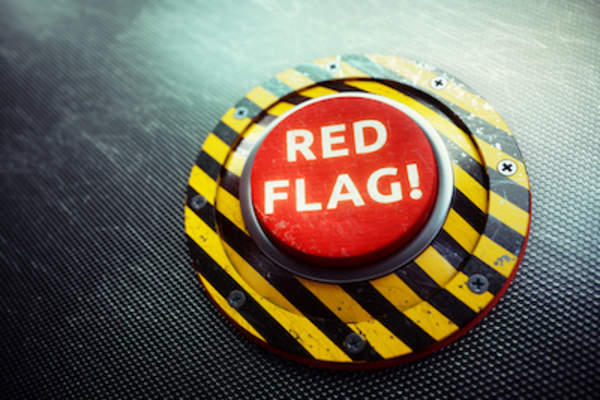 红旗紧急按钮。