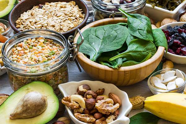 植物健康饮食水果,坚果,豆类和蔬菜。