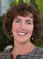 辛西娅·莱米尔博士,爆头。