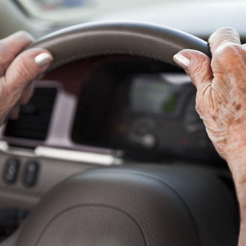 关节炎患者如何安全舒适地开车