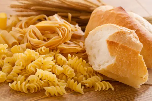 碳水化合物;面包和意大利面。