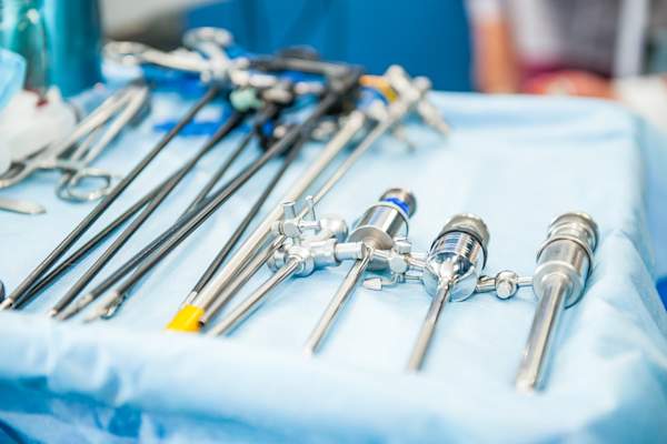 腹腔镜手术仪器。