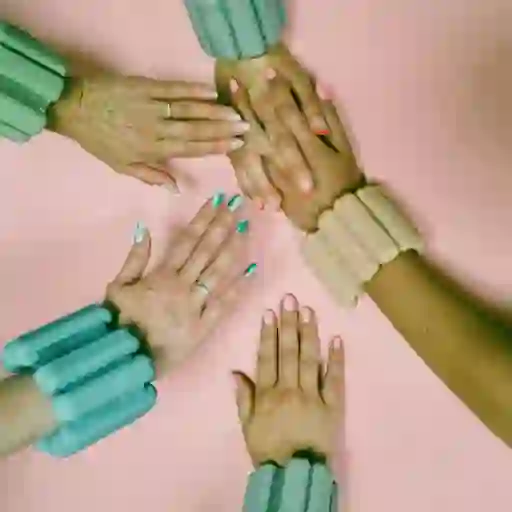 巴拉手镯