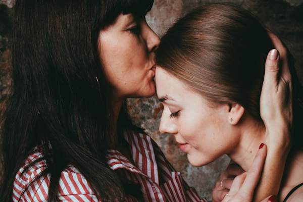 妈妈和十几岁的女儿