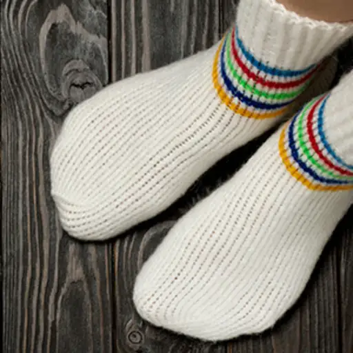 针织白色袜子。