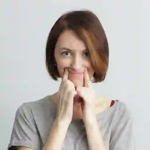 假笑