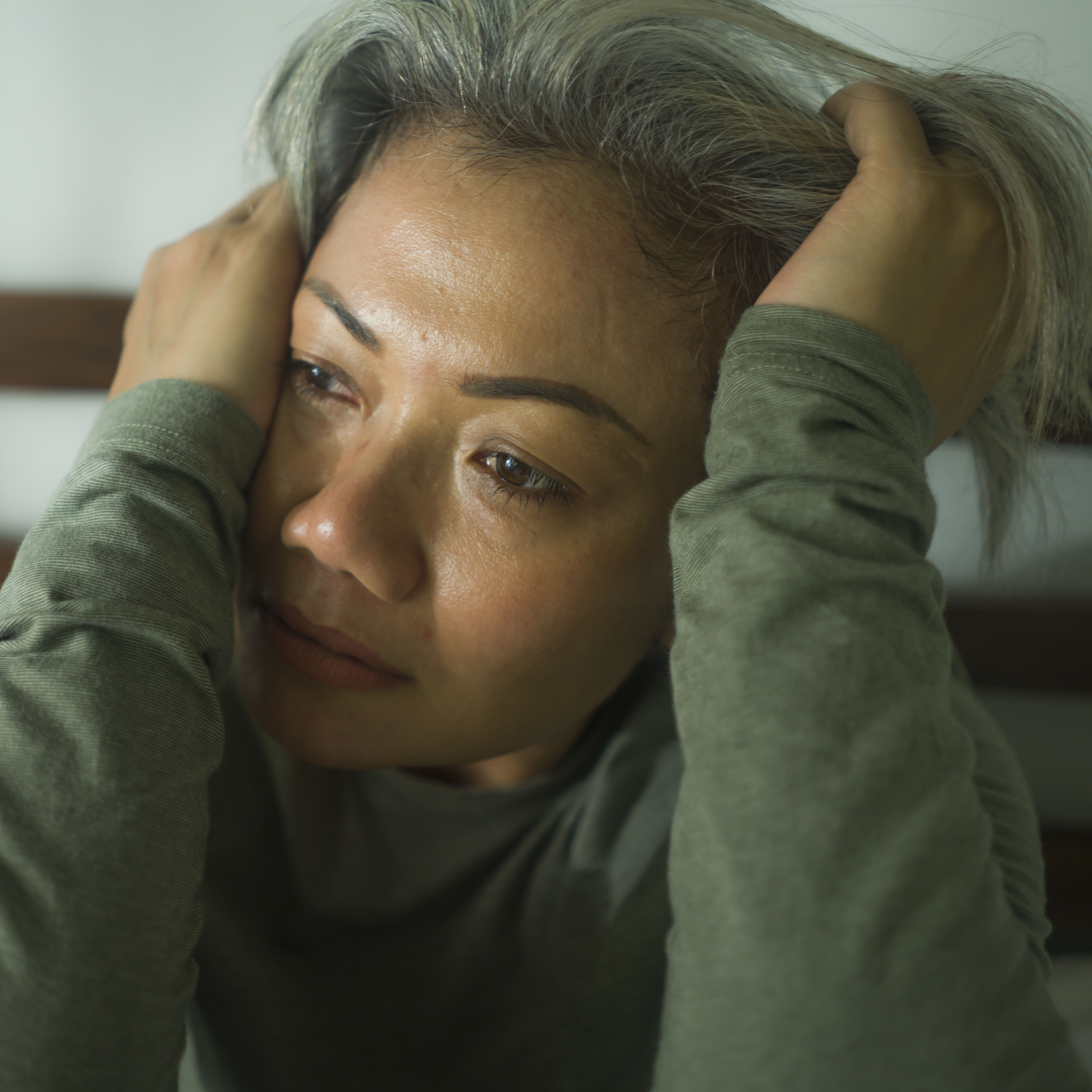 情绪困扰的女性