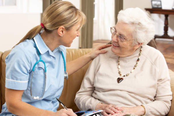 专业的家庭护理人员