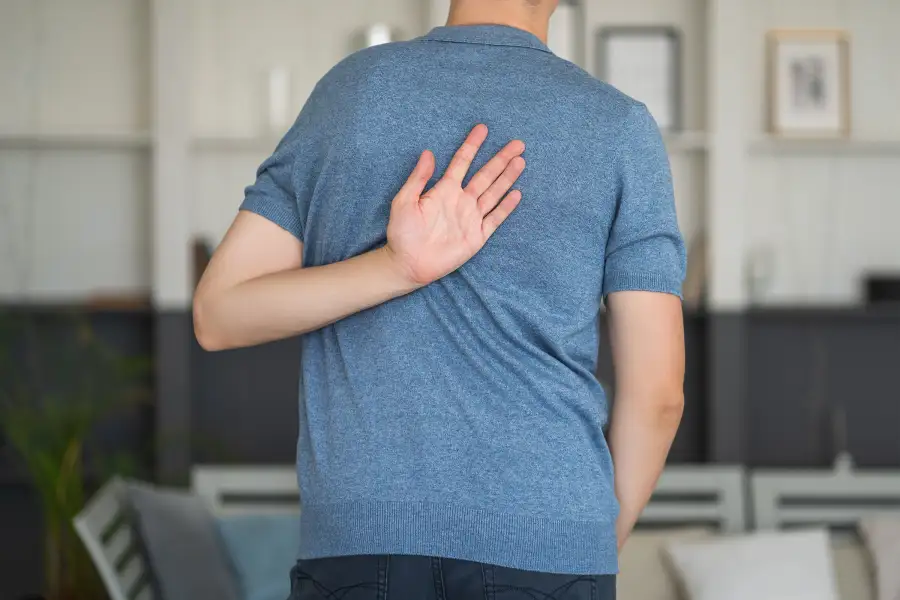 Upper Back Pain Relief: 10 Tips Everyone Should Know