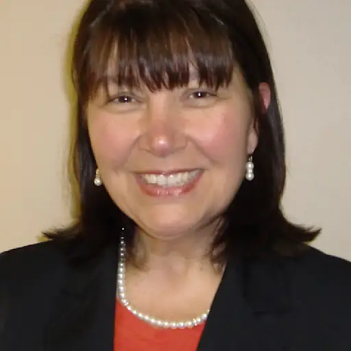 Sharon Roth Maguire,M.S.,R.N.,Gerontology Nurse Powertitioner-BC,以及BrightStarCare®的首席临床素质官员。