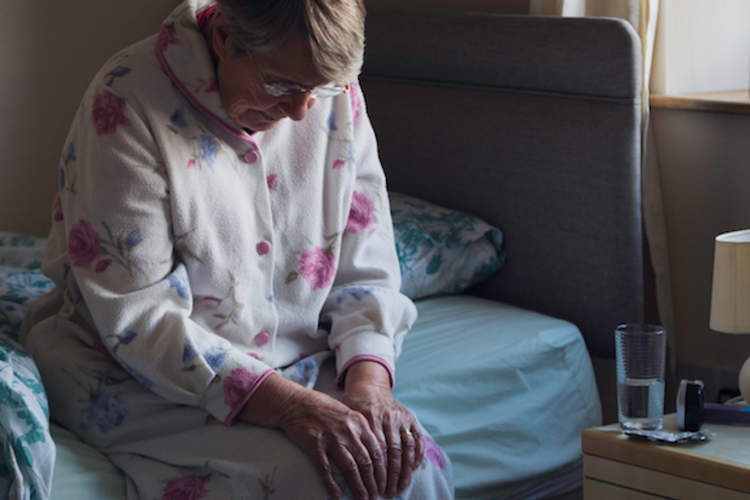 老年痴呆症的持续萧条可能会引发风险